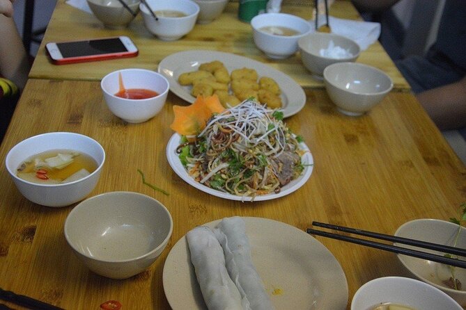 Hanoi Vespa Tours: Hanoi Vintage Vespa Food Tours - Hoan Kiem Lake and the 1946 egg coffee stop
