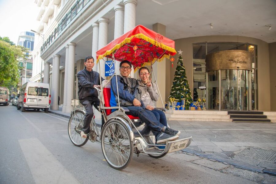 Hanoi Walking Street Food Tour & Cyclo Ride - Pho with a northern accent
