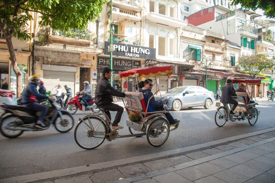 Hanoi Walking Street Food Tour & Cyclo Ride - Banh Mi and the art of the Vietnamese sandwich