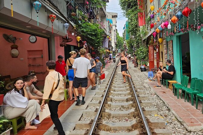 Hanoi Walking Street Food Tour with Train Street - What the $30 price really covers