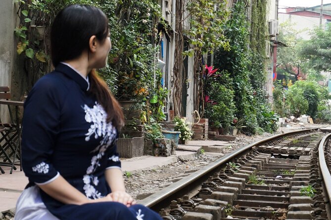 Hanoi Walking Street Food Tour with Train-Street Visit - Key points at a glance