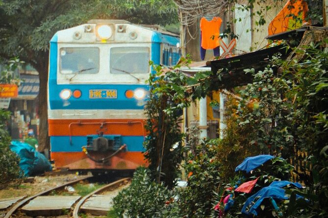 Hanoi Walking Street Food Tour with Train-Street Visit - First plates: bun cha and fresh spring rolls