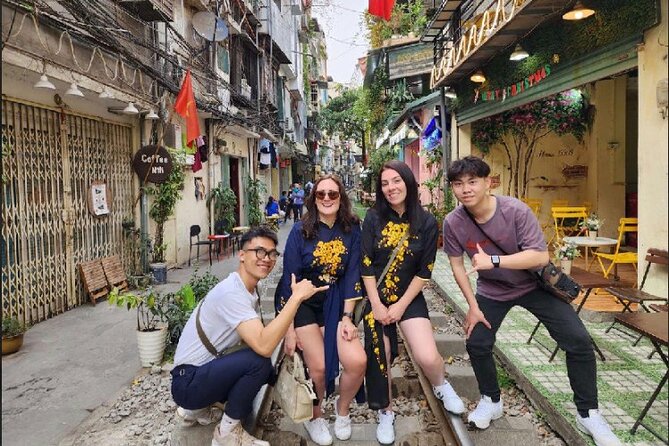 Hanoi Walking Street Food Tour with Train-Street Visit - Kem xoi and Hanoi’s sweet side