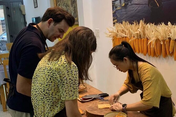 Happy Cooking Class in Danang - Choosing the right time and getting there