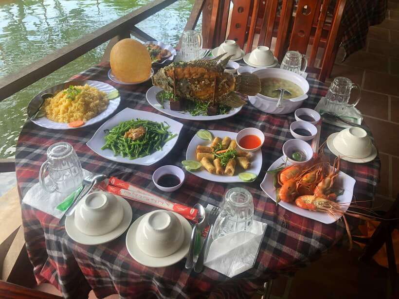 HCM: Mekong Delta Islands Boat & Tuk-Tuk Tour with Tastings - The guide can shape the whole day