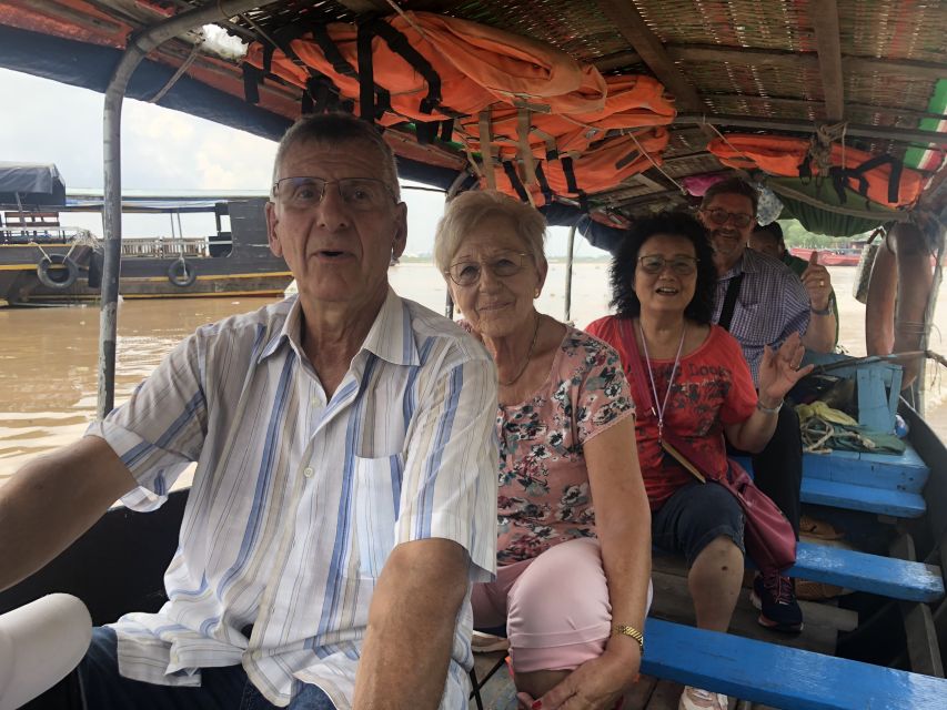 HCM: Mekong Delta Islands Boat & Tuk-Tuk Tour with Tastings - Tropical fruit and southern Vietnamese folk music