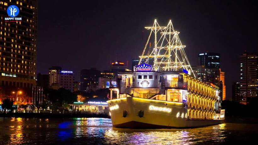HCM: Saigon River Dinner Cruise - Why a Saigon River dinner works so well at night