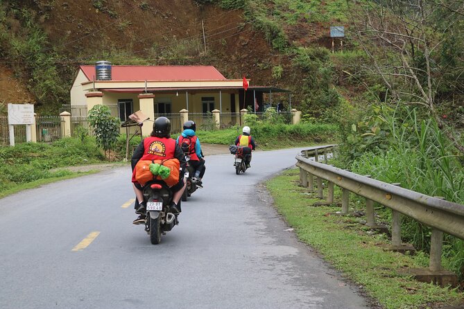 High quality Small Group 2 Day with Easy Riders + Private Room - What the $179 price really covers