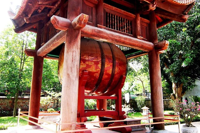 Highlights of Hanoi Full-Day City Tour - Hoa Lo Prison and the difficult final chapter