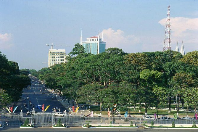Ho Chi Minh City private full-day tour with Lunch included - Independence Palace and the moment history changed
