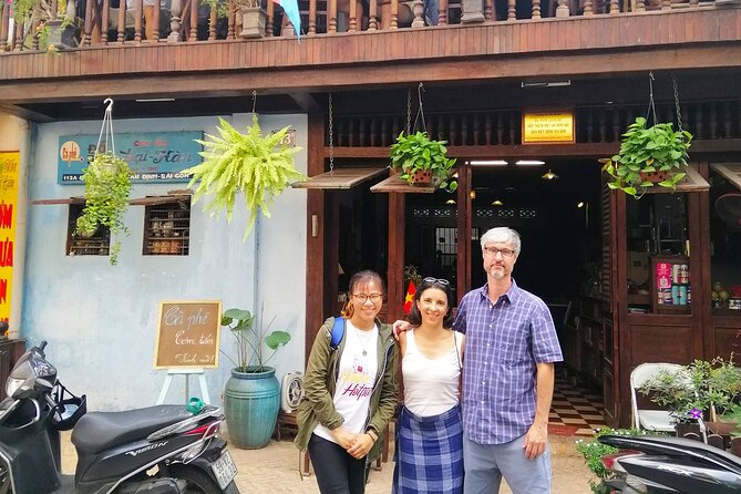 Ho Chi Minh City private walking tours with young local volunteers - A private introduction to Ho Chi Minh City for $36