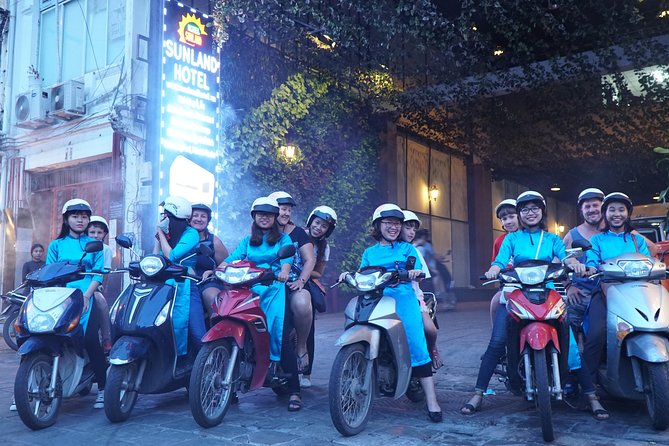 Ho Chi Minh Night Tour by Motorbikes with Female Rider | KissTour - Hồ Thị Kỷ Flower Market and neighborhood food