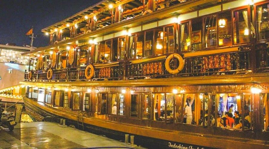 Ho Chi Minh: Private City Tour and Dinner Cruise with Buffet - What dinner and entertainment are really like