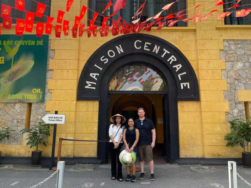 Hoa Lo Prison and Little Paris in Hanoi - Tonkin Palace and the Government Guest House