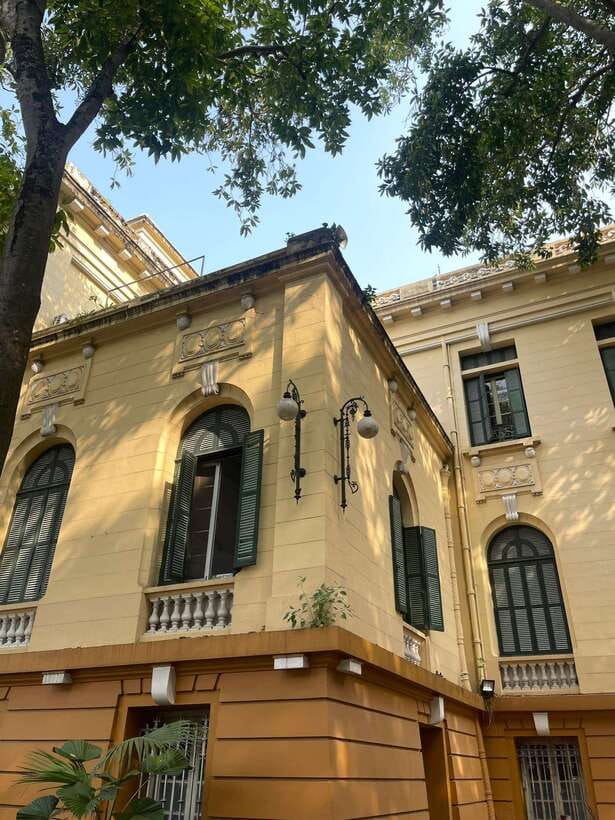 Hoa Lo Prison and Little Paris in Hanoi - What the guides add