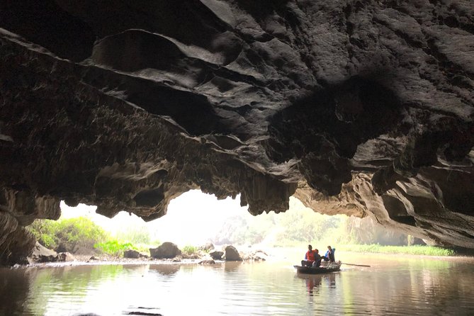 Hoa Lu - Mua Cave - Tam Coc/Trang An - DELUXE Small Group Tour - What the guide adds to the day