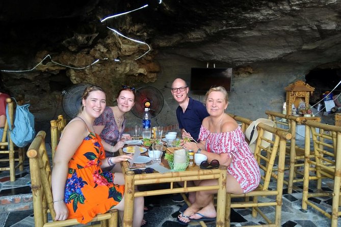 Hoa Lu - Mua Cave - Tam Coc/Trang An - DELUXE Small Group Tour - The 500-step climb at Mua Cave