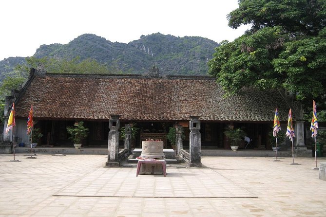 Hoa Lu - Tam Coc boat Trip and Mua Cave - Who should book this day