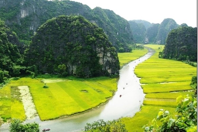 Hoa Lu Tam Coc Day Tours - A 30 to 40-minute bicycle ride through village lanes