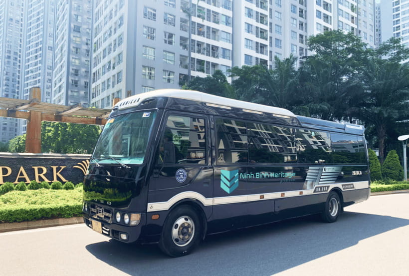 Hoa Lu, Tam Coc, & Mua Cave Day Trip with Lunch & Limousine - Henry and the value of a good guide