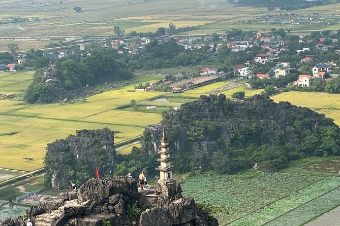Hoa Lu - Tam Coc - Mua Cave Full Day - LIMOUSINE - Buffet Lunch With Local Vietnamese Dishes
