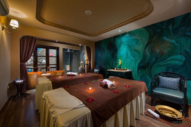 Hoang Spa Nourishing Shampoo & Head Shoulders Face Massage - The value of $10 in Hanoi