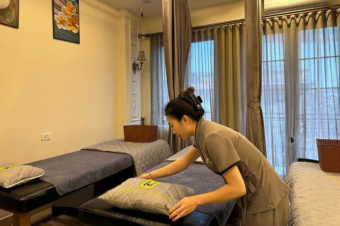 Hoang Spa Nourishing Shampoo & Head Shoulders Face Massage - Who will get the most from this treatment