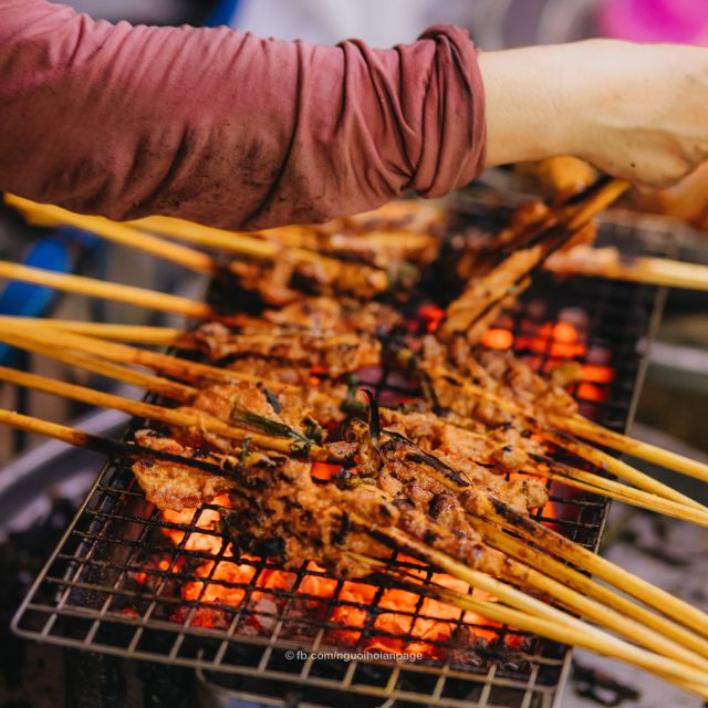 Hoi An: 2.5-Hour Street Food Tour - Cao Lau first, because Hoi An has its own signature bowl