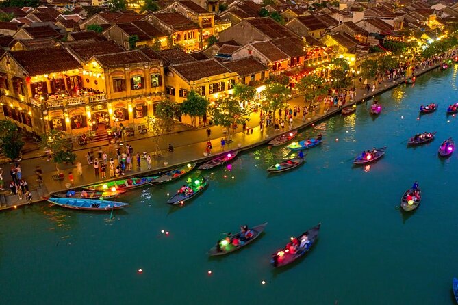 Hoi An Ancient town -Marble Mountains Tours FROM DANANG(15H30-21H - What the guide adds
