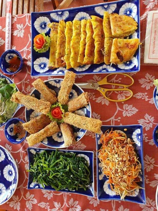 Hoi An: Basket Boat Ride, Cooking Class by Hangcoconut - How touristy is the boat ride?