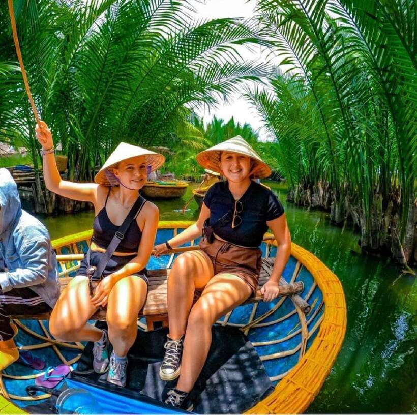 Hoi An: Coconut Basket Boat Ride by Hangcoconut - Reaching Cam Thanh and getting oriented