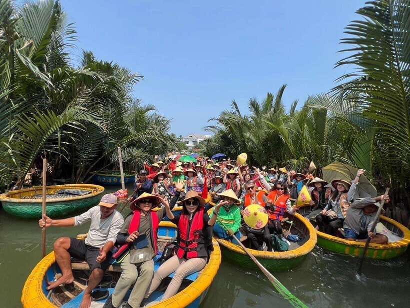 Hoi An: Coconut Basket Boat Ride by Hangcoconut - Crab catching and local fishing methods