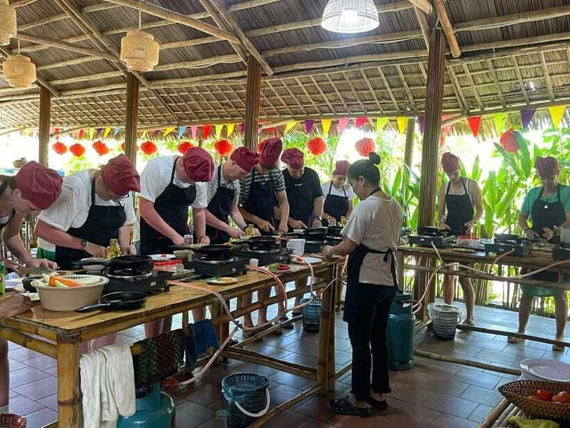 Hoi An: Cooking Class, Crab Fishing-Basket Boat, Market Tour - What the menu and meal are really like