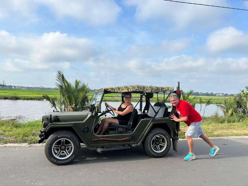 Hoi An: Countryside Villages and River Islands Private Tour - Tra Que Vegetable Village and the final meal