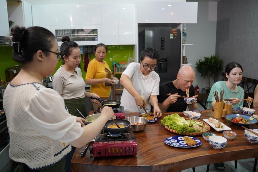 Hoi An/Da Nang: Vietnamese Cooking Class with Transportation - Da Nang’s rotating menus
