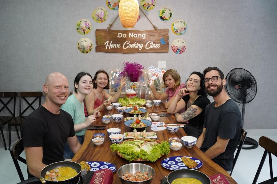 Hoi An/Da Nang: Vietnamese Cooking Class with Transportation - Hoi An’s Cam Thanh setting and menu