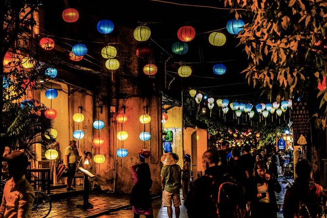 Hoi An Ghosts, Death, Mystery Unveiled - Meeting a guide beside Hoi An’s old tree