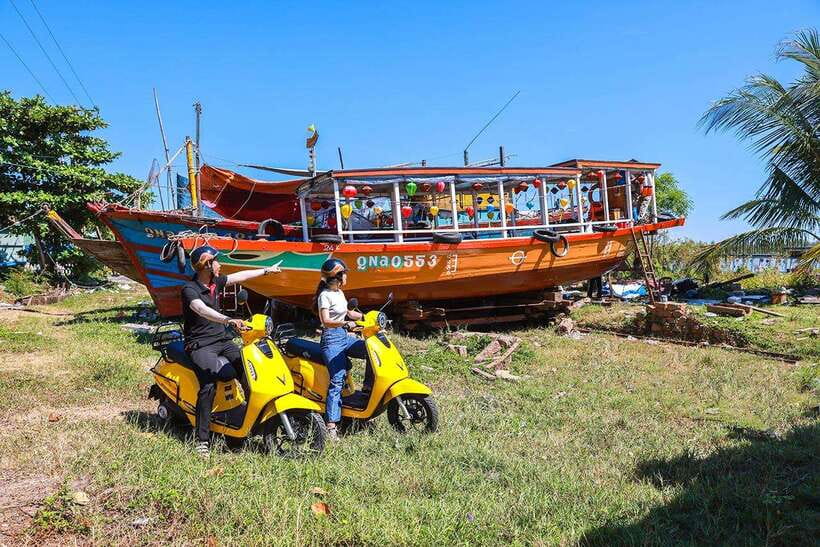Hoi An: Half-day Electric Scooter Countryside Adventure - Riverside brunch with Hoi An views