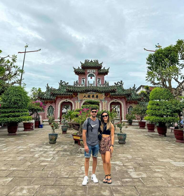Hoi An: Half-Day Heritage Walking Tour - The traditional art theater adds a different rhythm