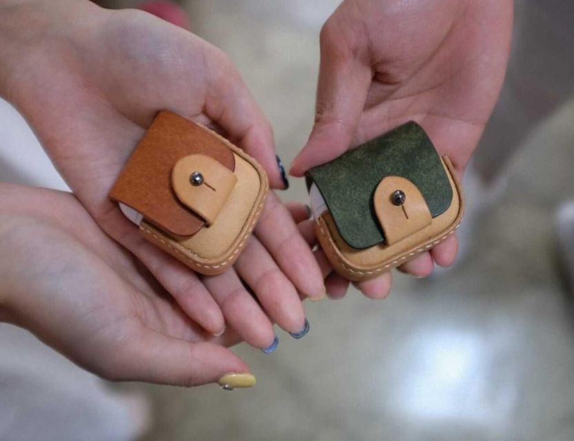 Hoi An: Handmade Leather Crafts Workshop (Starter Course) - Making your own leather souvenir in Hoi An