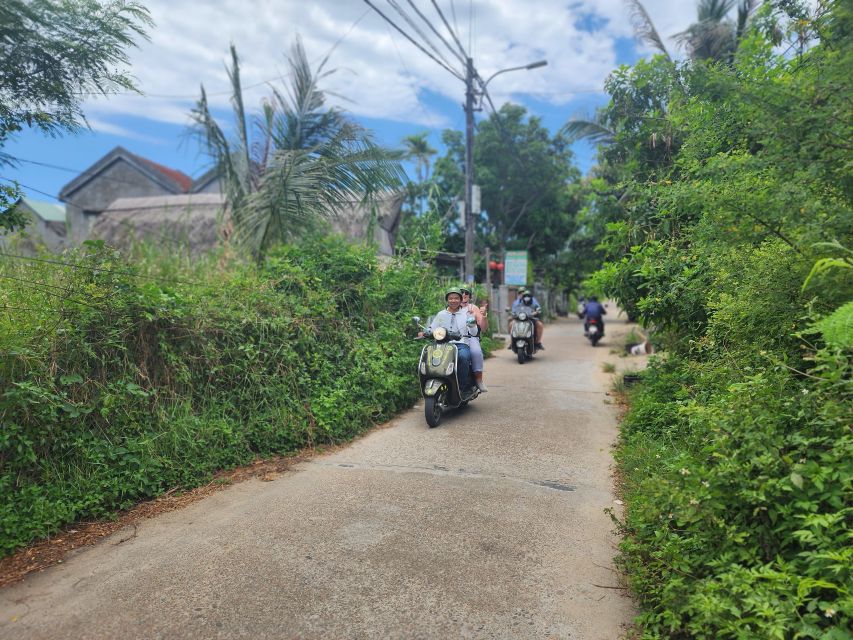 Hoi An Highlights and Hidden Gems Tour by Vespa - Riding out to rice paddies and waterways