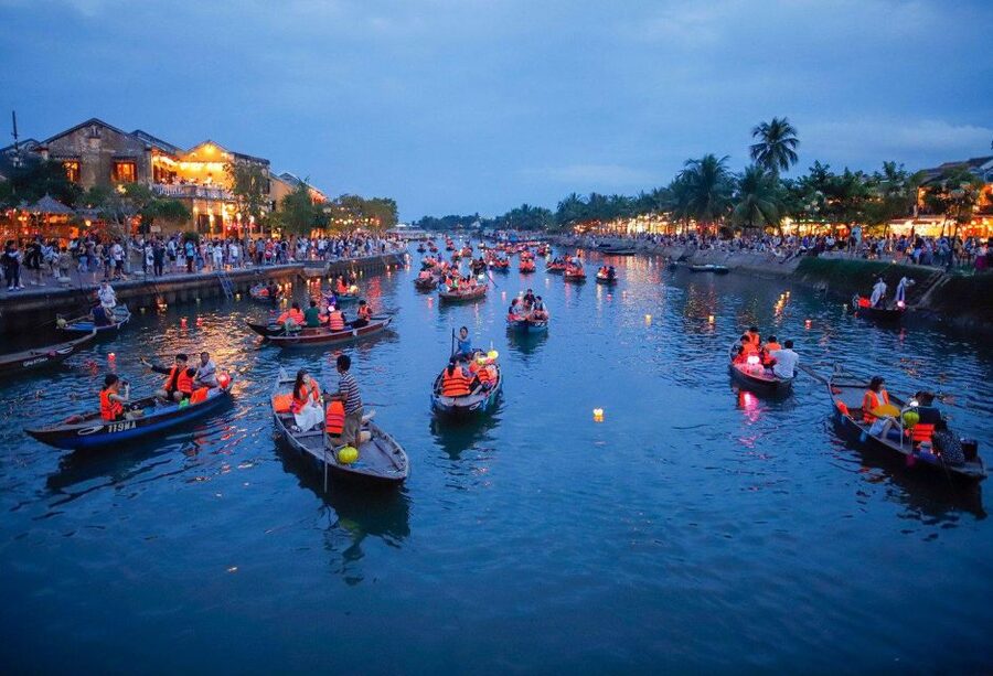 Hoi An : Hoai River Boat Trip by Night and Floating Lantern - Boarding your private wooden boat