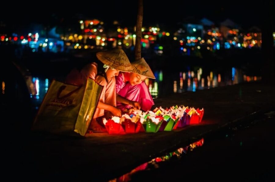 Hoi An: Hoai River Night Boat Trip and Floating Lantern - Watching the flame drift downstream