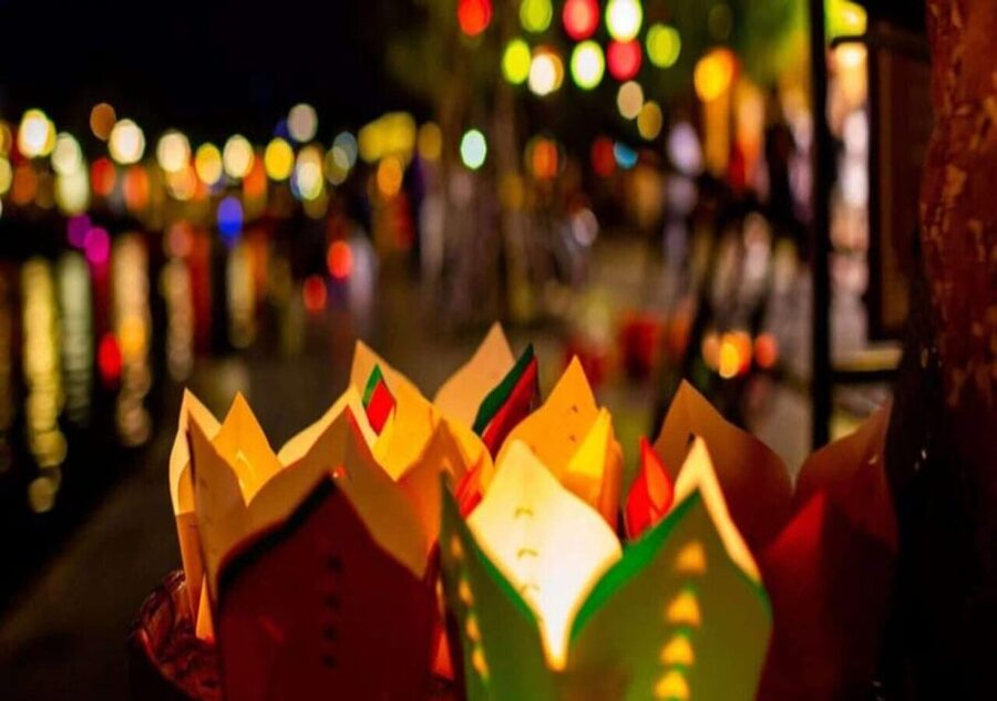 Hoi An: Hoai River Night Boat Trip and Floating Lantern - Continuing to Hoi An’s night market