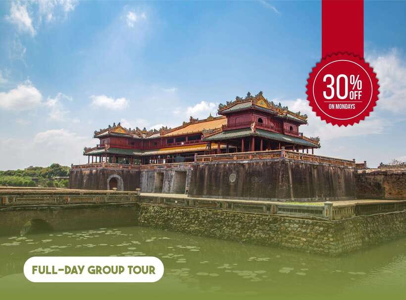 Hoi An: Imperial Hue And Scenic Hai Van Pass Discovery Tour - Entering the Imperial City in Hue