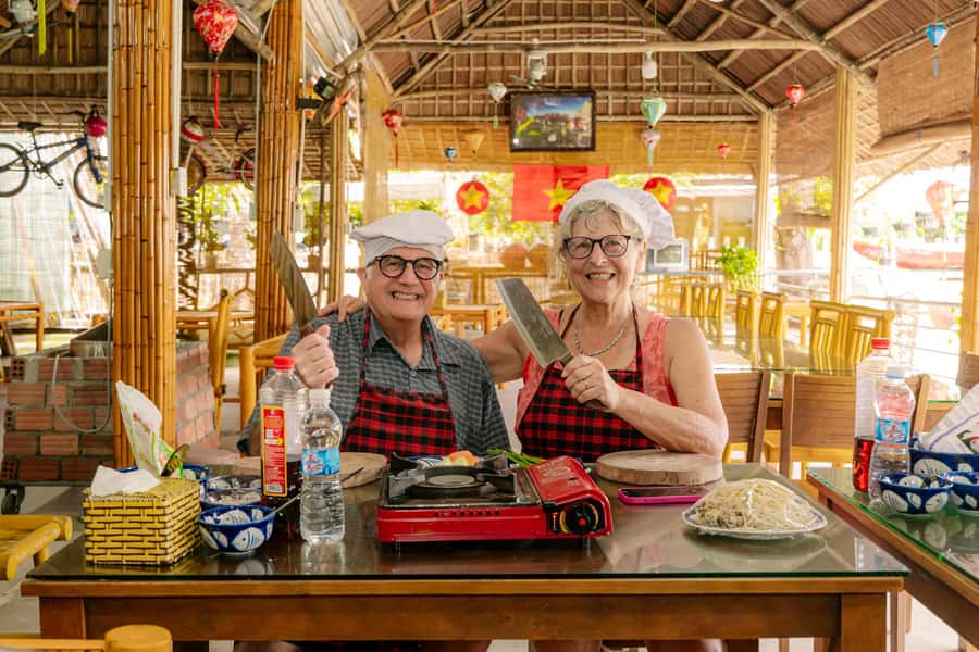 Hoi An: Lantern Making, Basket Boat, and Cooking Class - The lantern class from 1:00 to about 2:00