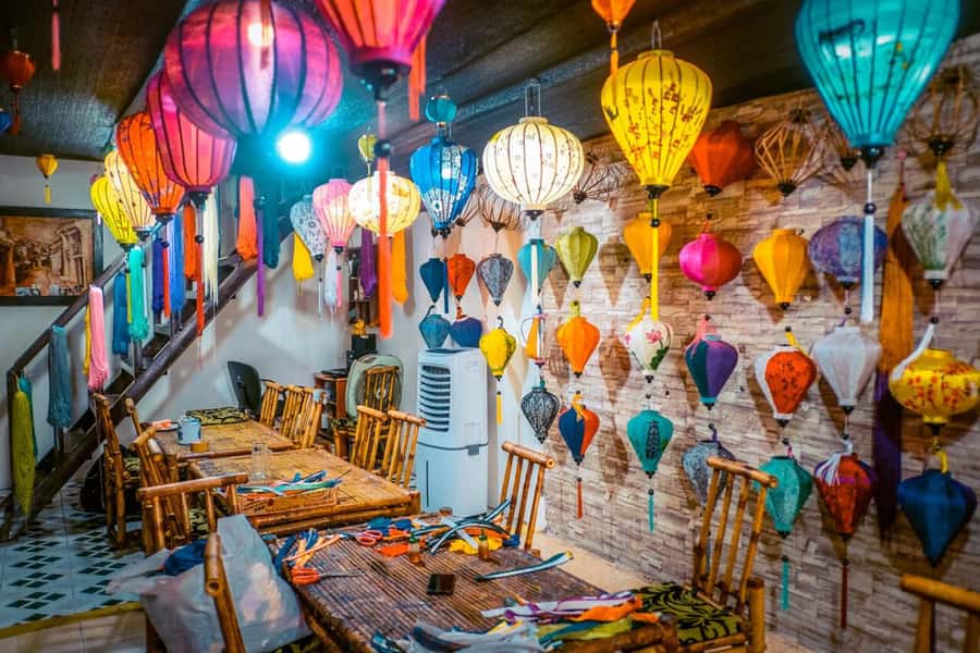 Hoi An: Lantern Making, Basket Boat, and Cooking Class - 8:25 at the meeting point, then straight to the market