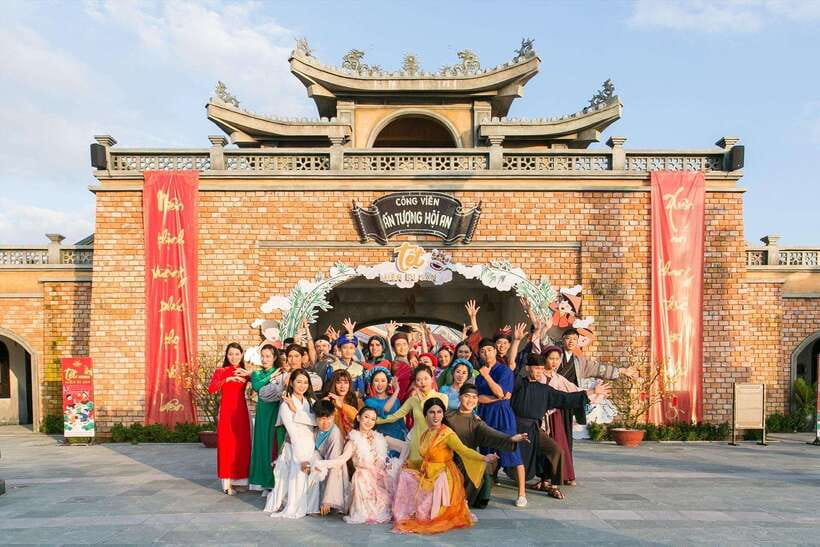 Hoi An Memories Land Entry Ticket with Show - Subtitles, language, and finding the right view