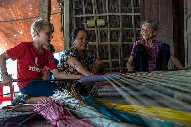 Hoi An: Morning Countryside Tour by Bike - Cẩm Kim and the quiet village roads