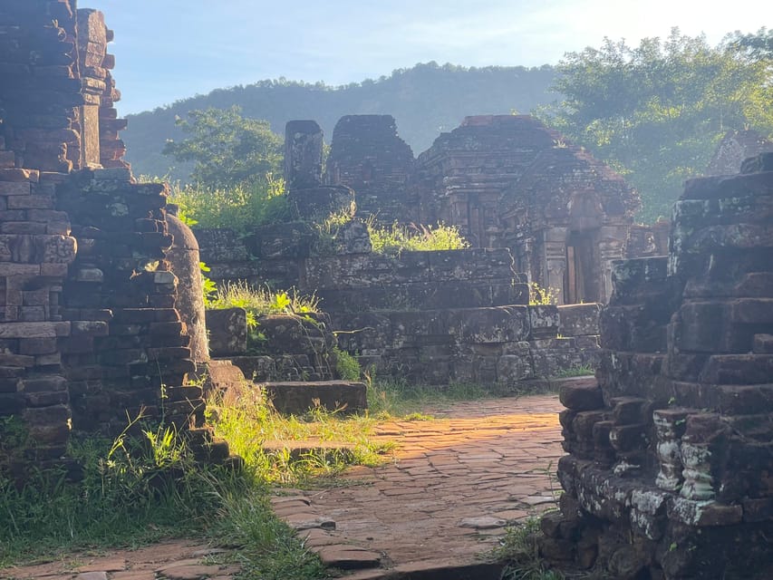 Hoi An: My Son Ruins: Guide-Bus-Boat-Cultural Show-Lunch - What the $15 price really covers